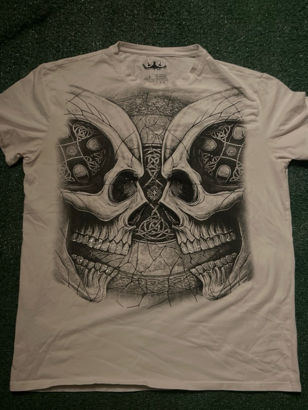 Men's White Short-Sleeve Skull Graphic Tee - Picture 1 of 2